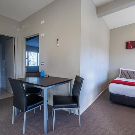 Amity Court Motel Stratford Exterior foto